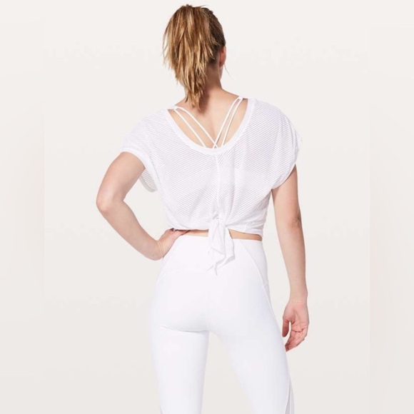 Lululemon short sleeve - Picture 2 of 6